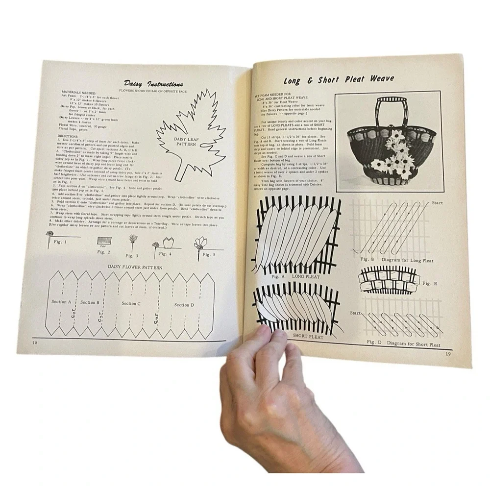 Vintage Handbag Art Foam Bag‎ & Flower Creations Pattern Booklet Woven  1961